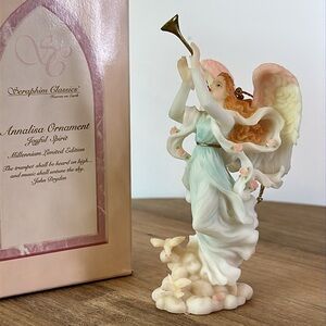 Seraphim Classics Angel Annalisa Joyful Spirit